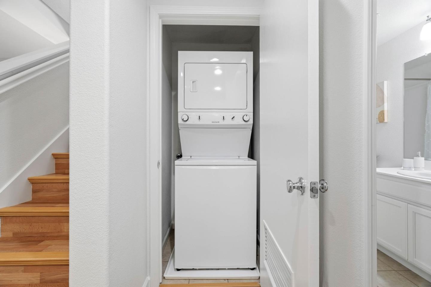 Detail Gallery Image 20 of 30 For 663 Modern Ice Dr, San Jose,  CA 95112 - 3 Beds | 2 Baths