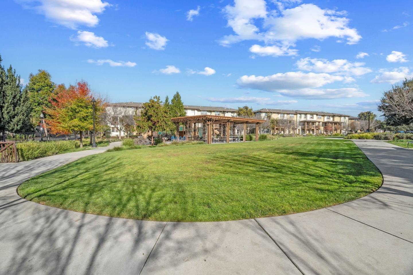 Detail Gallery Image 23 of 30 For 663 Modern Ice Dr, San Jose,  CA 95112 - 3 Beds | 2 Baths