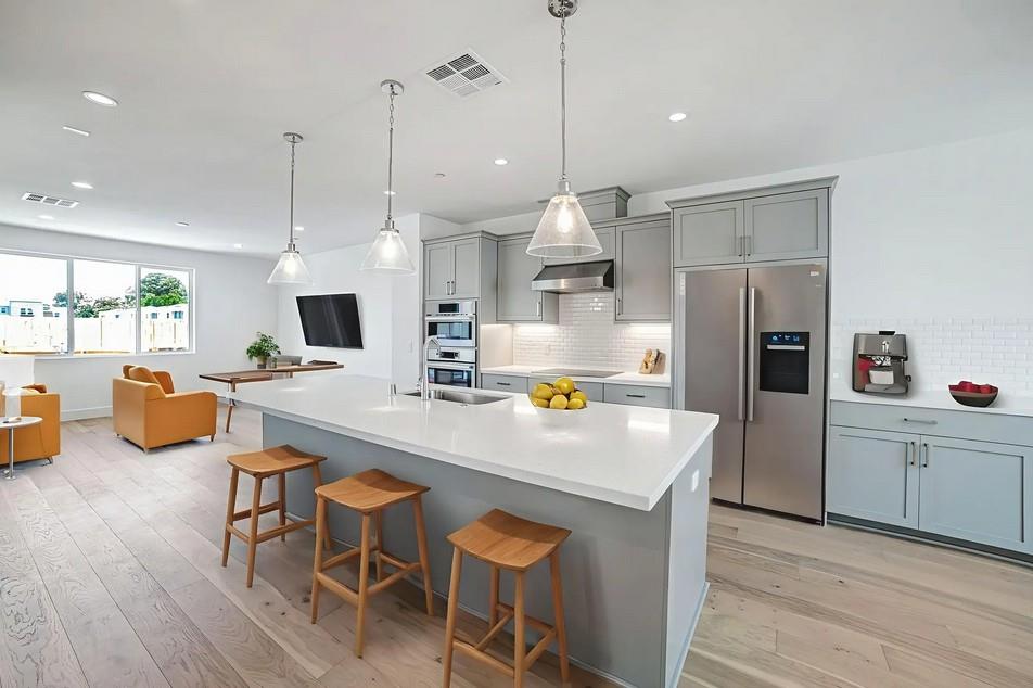 Detail Gallery Image 7 of 15 For 7017 Sunglow Ter, San Ramon,  CA 94583 - 4 Beds | 3/1 Baths