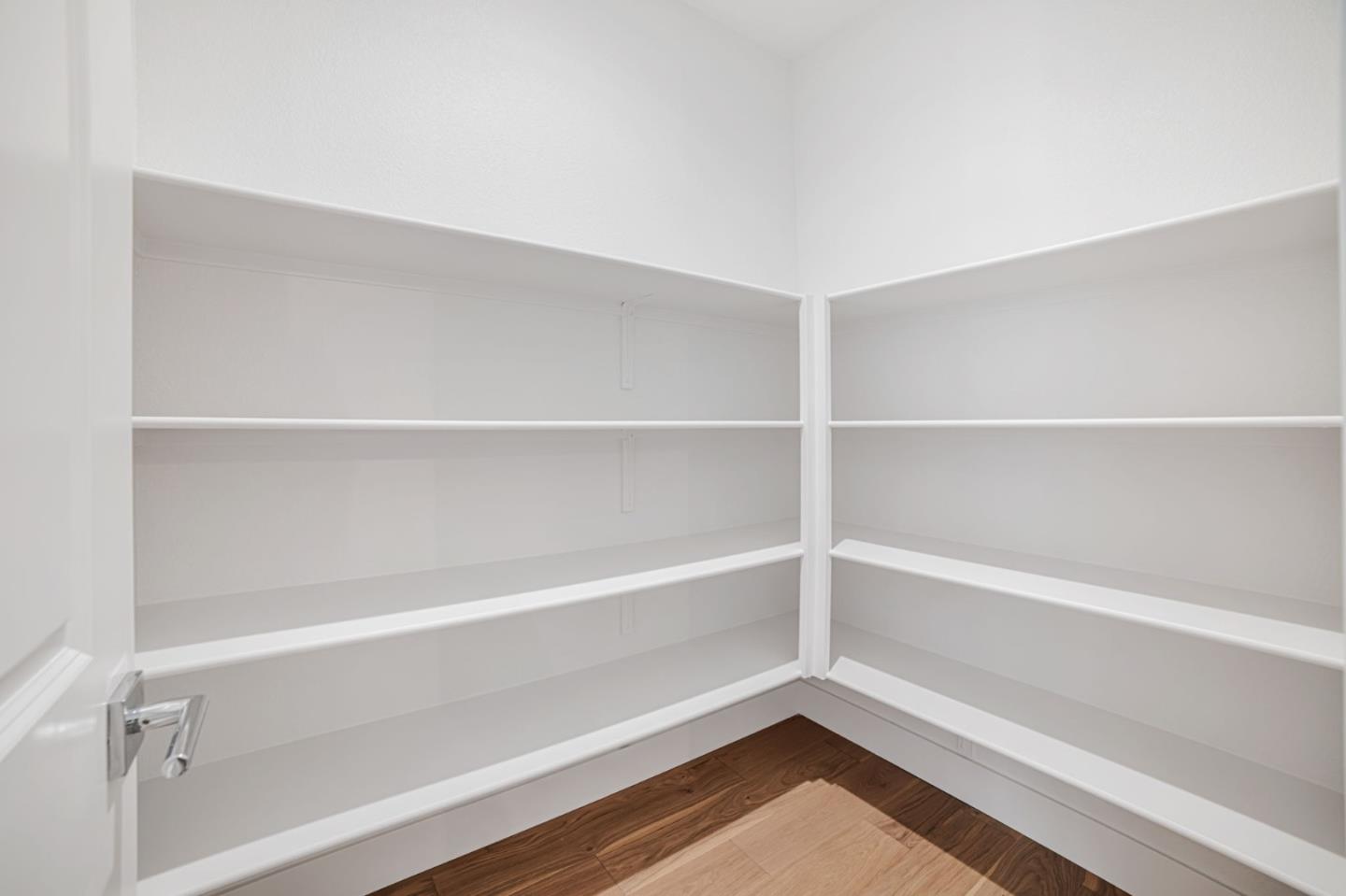 Detail Gallery Image 9 of 15 For 7017 Sunglow Ter, San Ramon,  CA 94583 - 4 Beds | 3/1 Baths