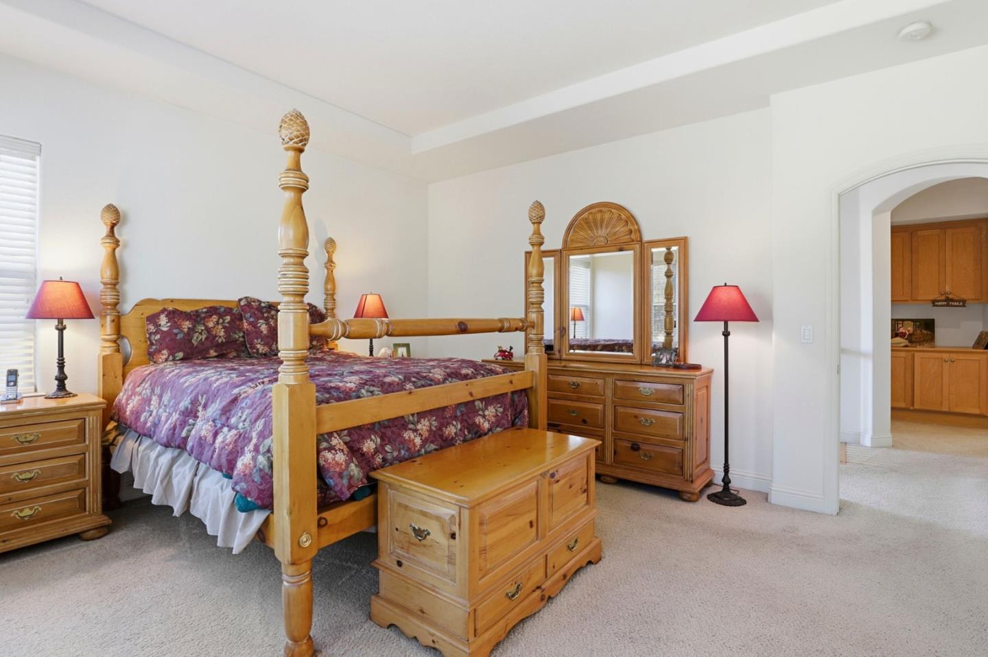 Detail Gallery Image 11 of 27 For 1955 Domaine Dr, Morgan Hill,  CA 95037 - 4 Beds | 3/1 Baths