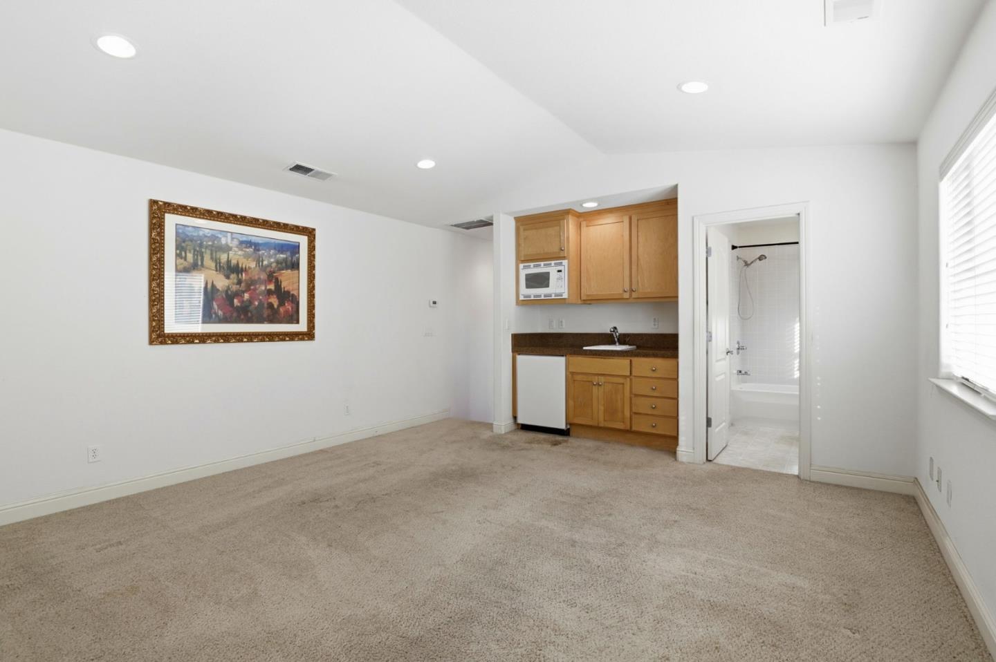 Detail Gallery Image 21 of 27 For 1955 Domaine Dr, Morgan Hill,  CA 95037 - 4 Beds | 3/1 Baths