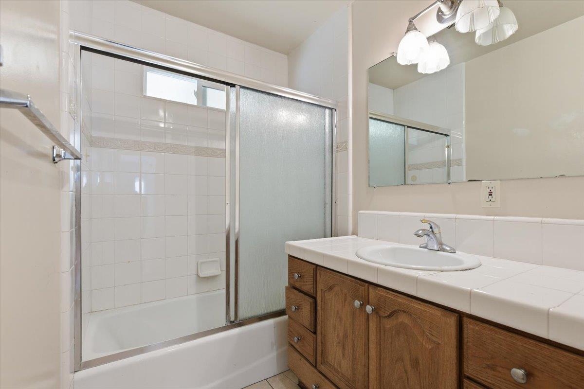 Detail Gallery Image 21 of 61 For 236 S Claremont Ave, San Jose,  CA 95127 - 3 Beds | 2 Baths