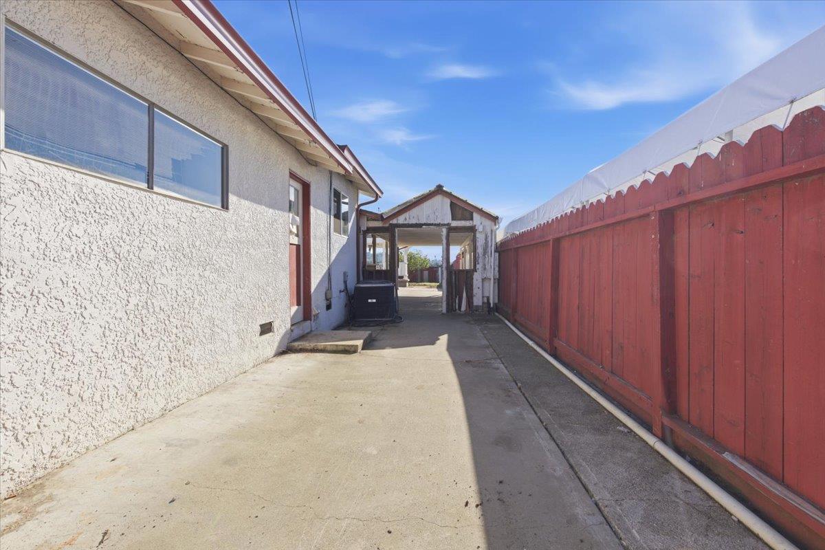 Detail Gallery Image 25 of 61 For 236 S Claremont Ave, San Jose,  CA 95127 - 3 Beds | 2 Baths