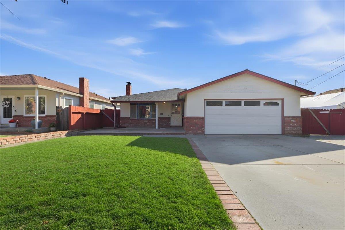 Detail Gallery Image 3 of 61 For 236 S Claremont Ave, San Jose,  CA 95127 - 3 Beds | 2 Baths