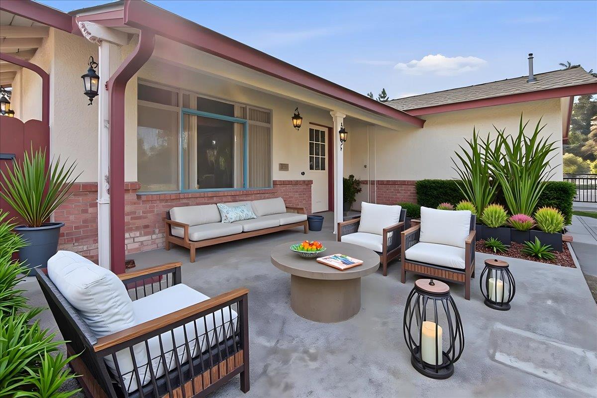 Detail Gallery Image 5 of 61 For 236 S Claremont Ave, San Jose,  CA 95127 - 3 Beds | 2 Baths