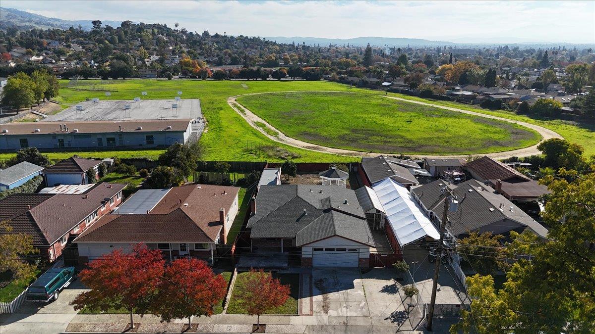 Detail Gallery Image 52 of 61 For 236 S Claremont Ave, San Jose,  CA 95127 - 3 Beds | 2 Baths