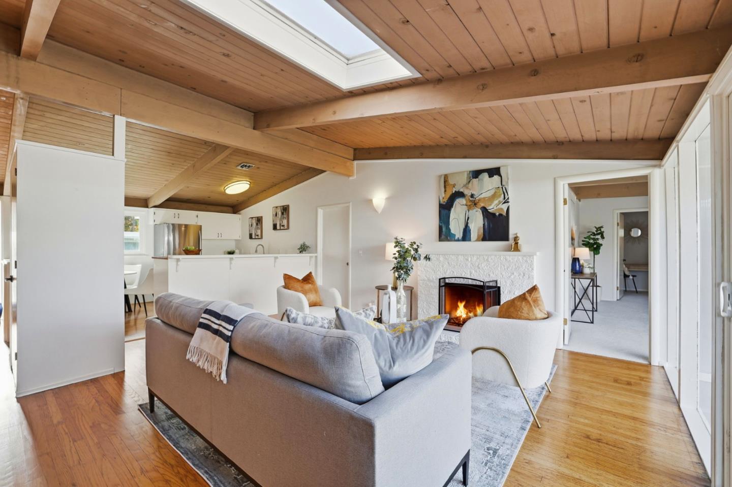 Detail Gallery Image 7 of 33 For 3839 Ross Rd, Palo Alto,  CA 94303 - 3 Beds | 2 Baths