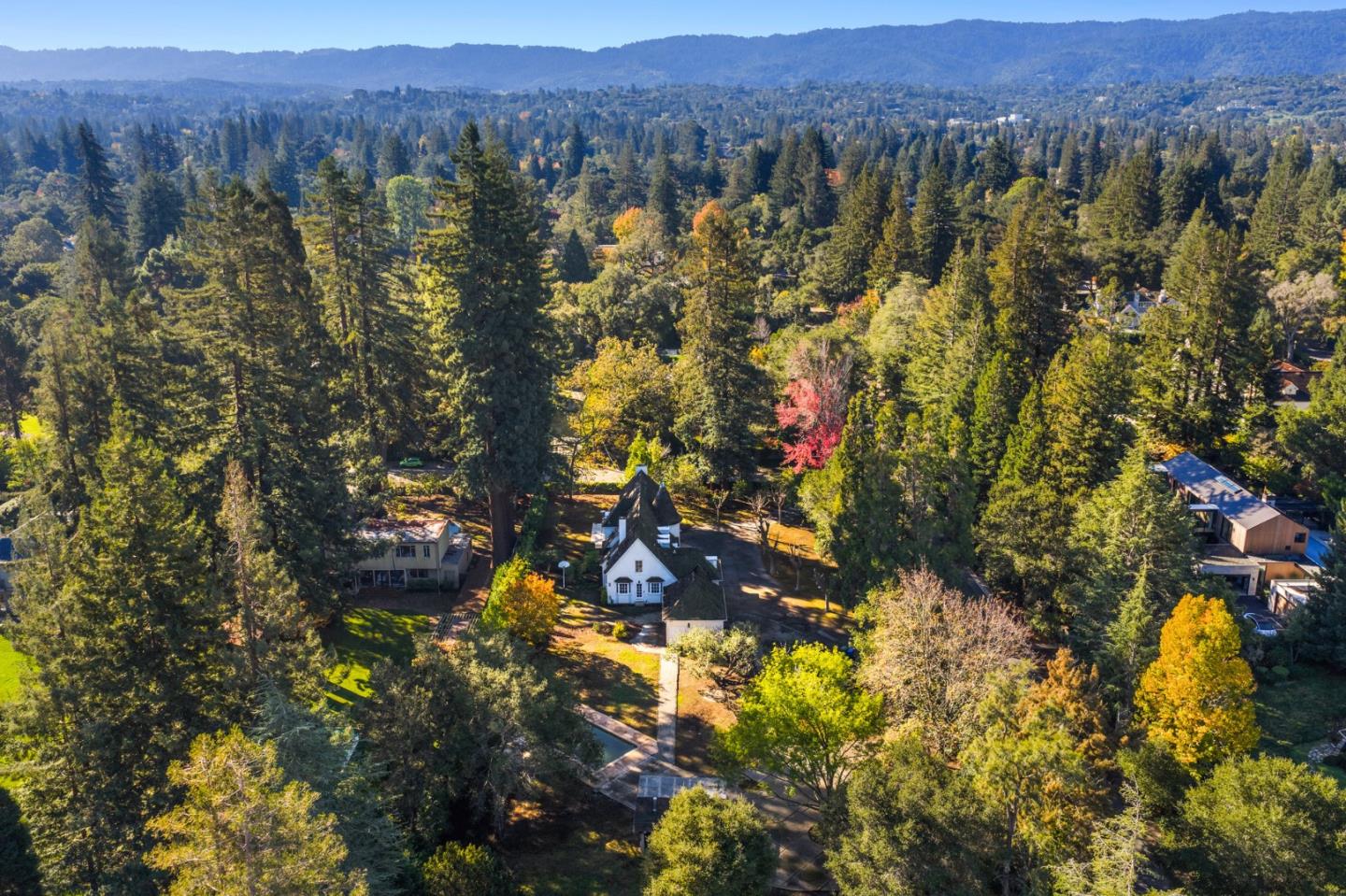 Detail Gallery Image 20 of 21 For 123 Stockbridge Ave, Atherton,  CA 94027 - 4 Beds | 4 Baths