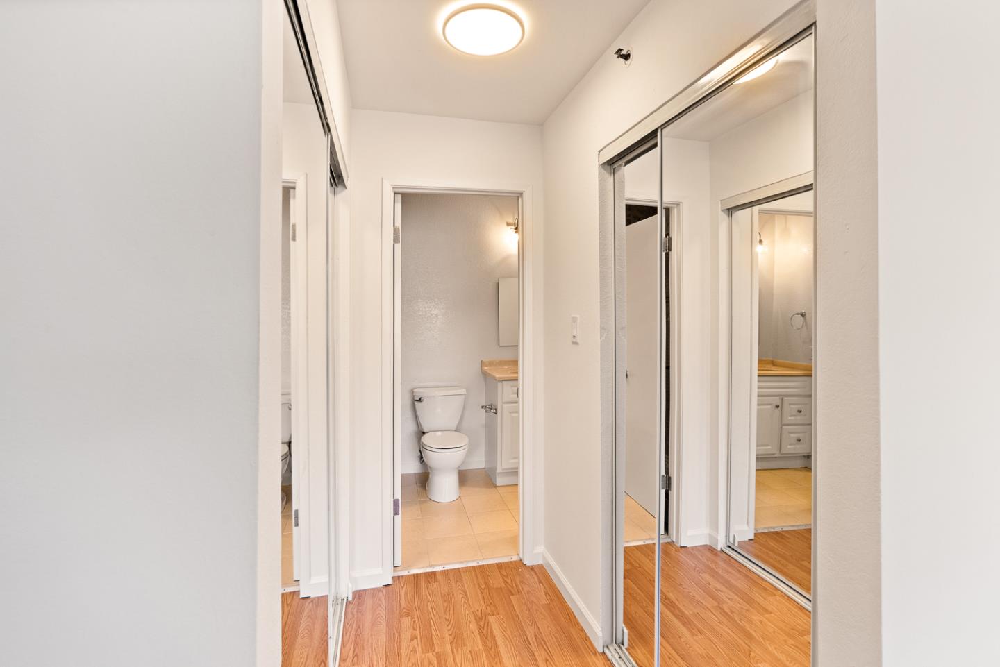 Detail Gallery Image 17 of 28 For 2419 Rowntree Way, South San Francisco,  CA 94080 - 2 Beds | 1 Baths