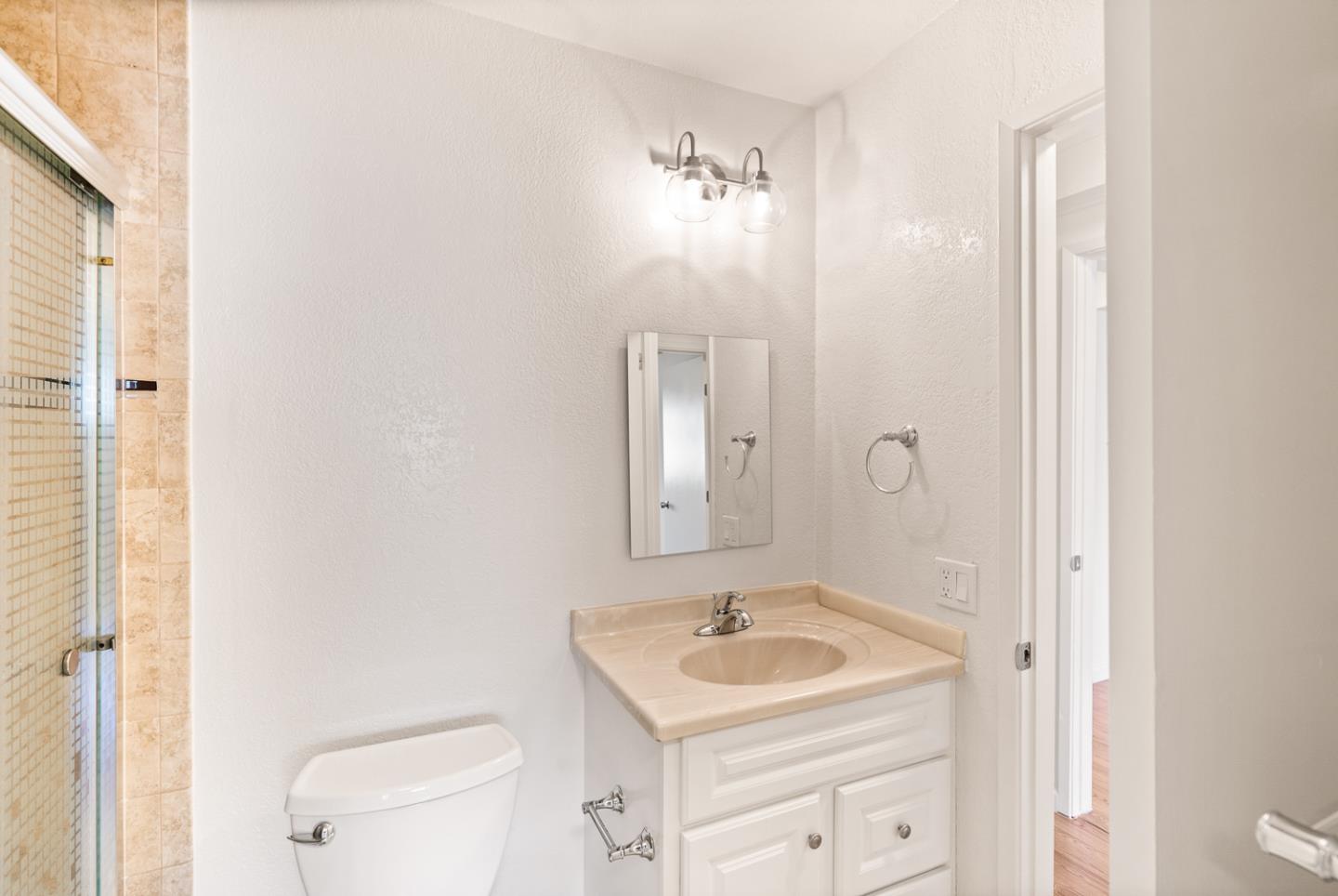 Detail Gallery Image 18 of 28 For 2419 Rowntree Way, South San Francisco,  CA 94080 - 2 Beds | 1 Baths