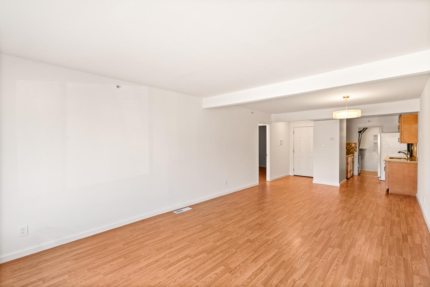 Detail Gallery Image 4 of 28 For 2419 Rowntree Way, South San Francisco,  CA 94080 - 2 Beds | 1 Baths