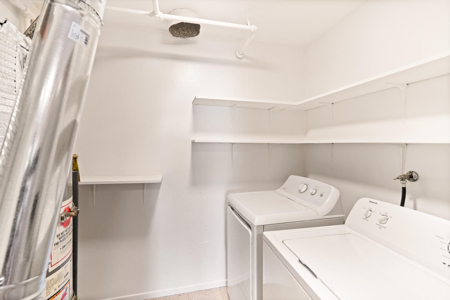 Detail Gallery Image 9 of 28 For 2419 Rowntree Way, South San Francisco,  CA 94080 - 2 Beds | 1 Baths