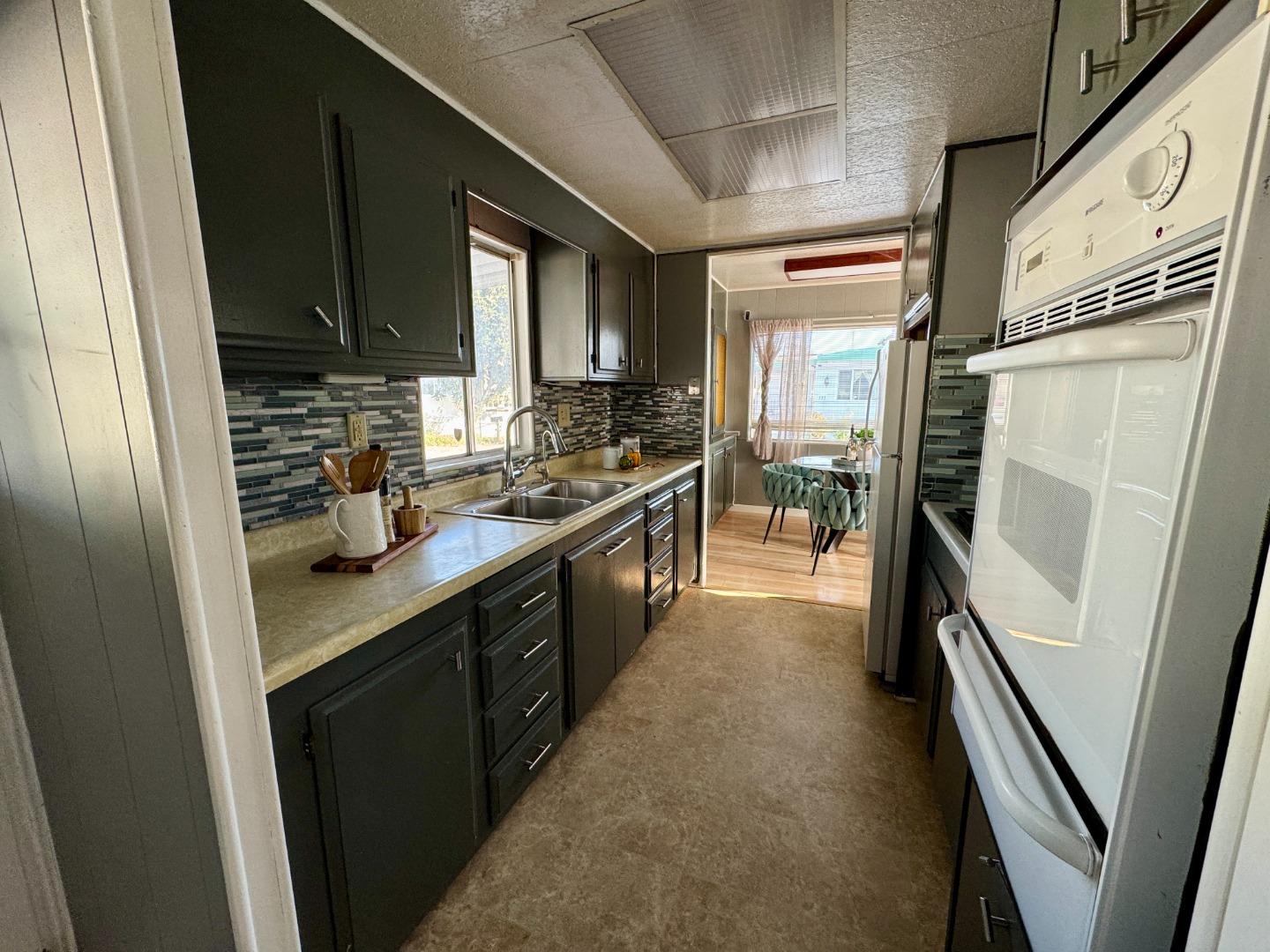 Detail Gallery Image 7 of 12 For 411 Lewis Rd #256,  San Jose,  CA 95111 - 2 Beds | 2 Baths