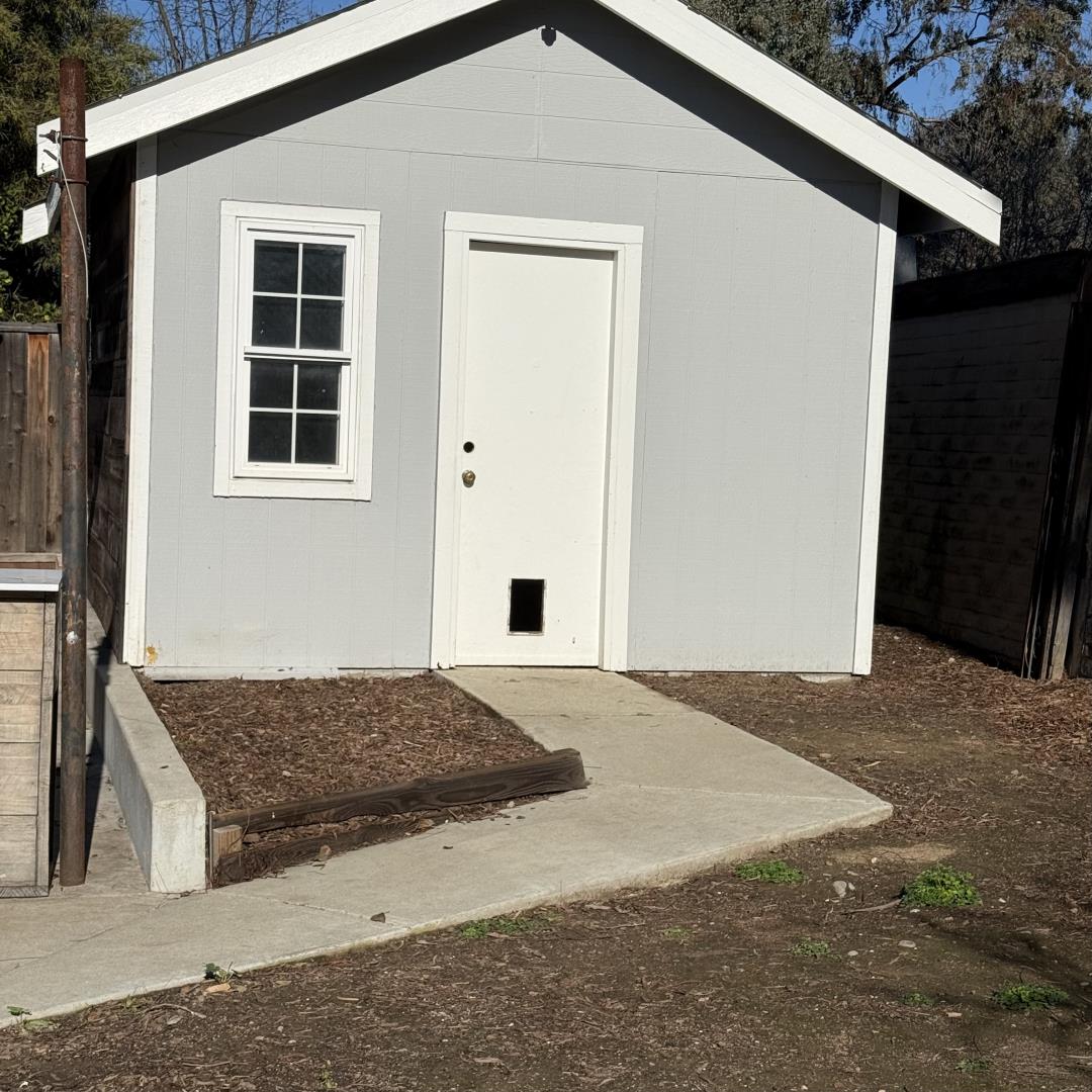 Detail Gallery Image 23 of 33 For 464 Fellom Ct, Gilroy,  CA 95020 - 4 Beds | 2 Baths