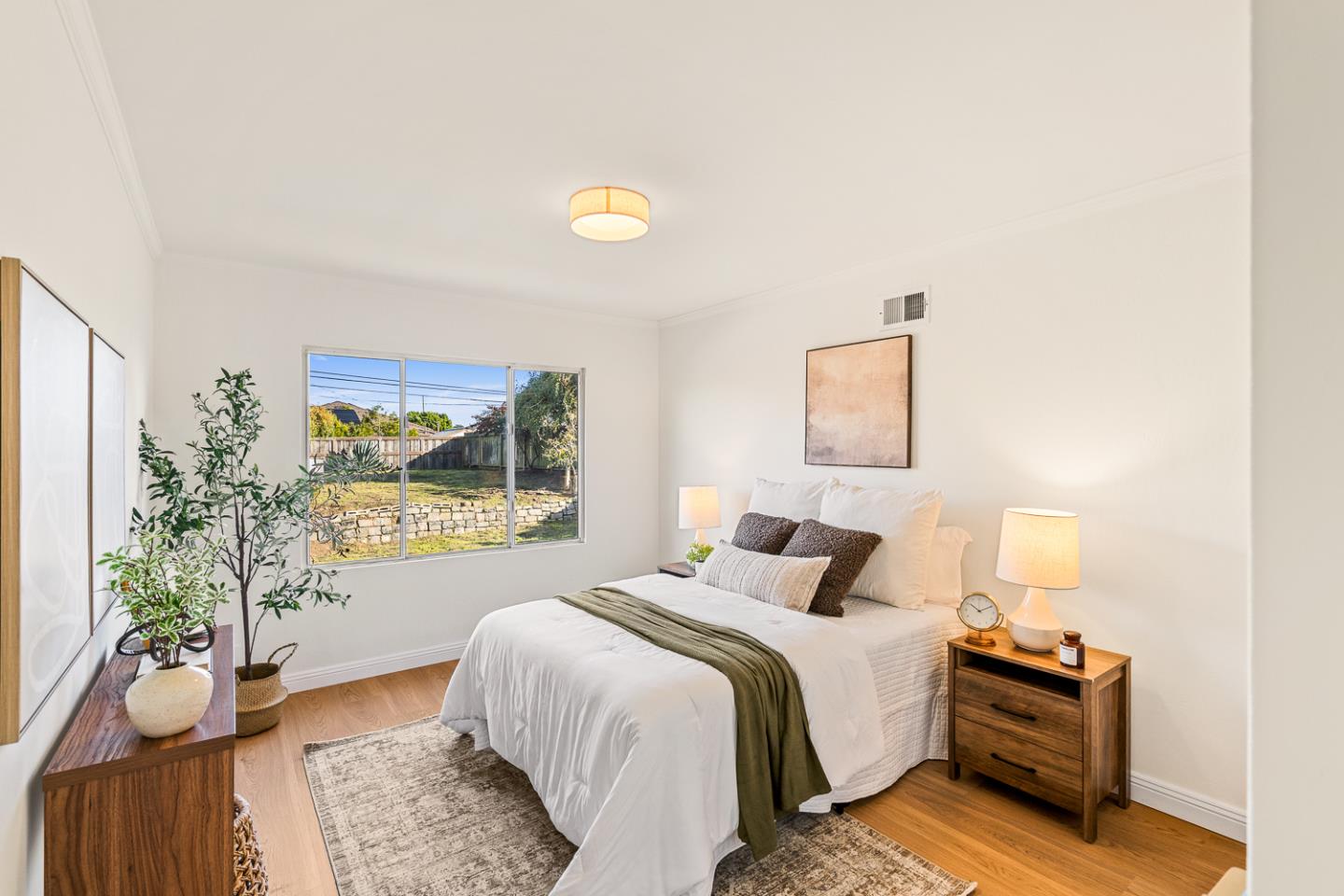 Detail Gallery Image 26 of 47 For 120 Greenwood Dr, South San Francisco,  CA 94080 - 3 Beds | 1 Baths