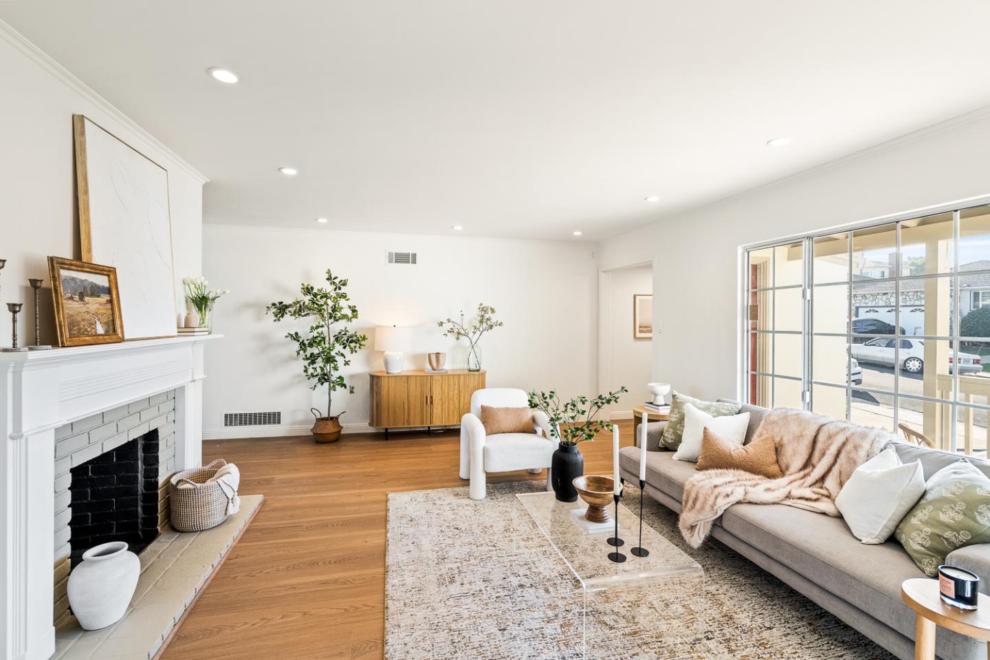 Detail Gallery Image 6 of 47 For 120 Greenwood Dr, South San Francisco,  CA 94080 - 3 Beds | 1 Baths