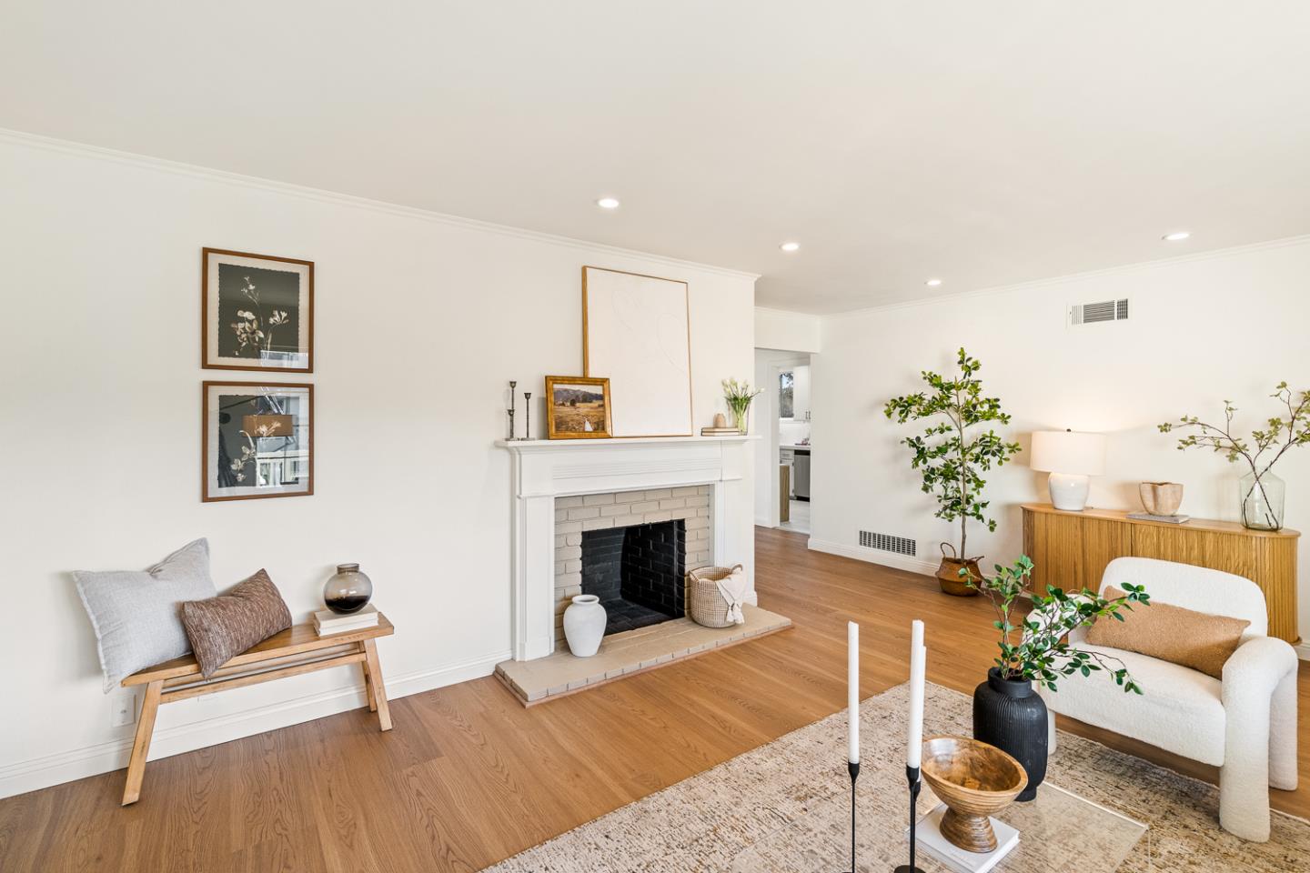 Detail Gallery Image 7 of 47 For 120 Greenwood Dr, South San Francisco,  CA 94080 - 3 Beds | 1 Baths