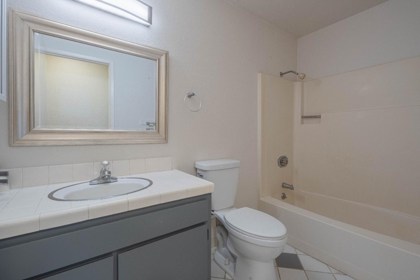 Detail Gallery Image 20 of 27 For 720 Clearview Dr, Hollister,  CA 95023 - 3 Beds | 2 Baths