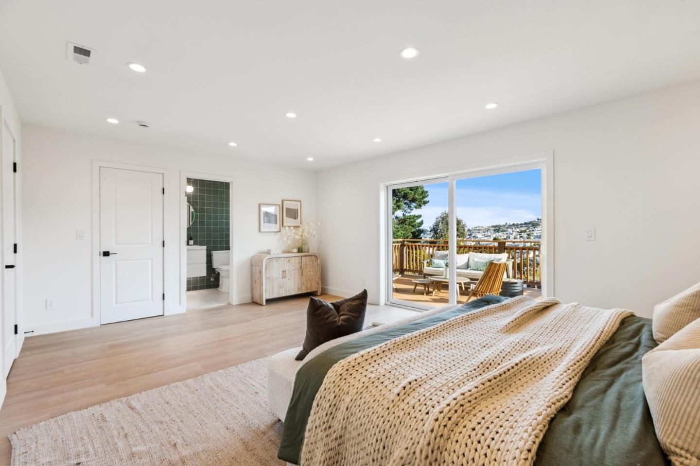 Detail Gallery Image 63 of 94 For 2629 San Jose Ave, San Francisco,  CA 94112 - 3 Beds | 2 Baths