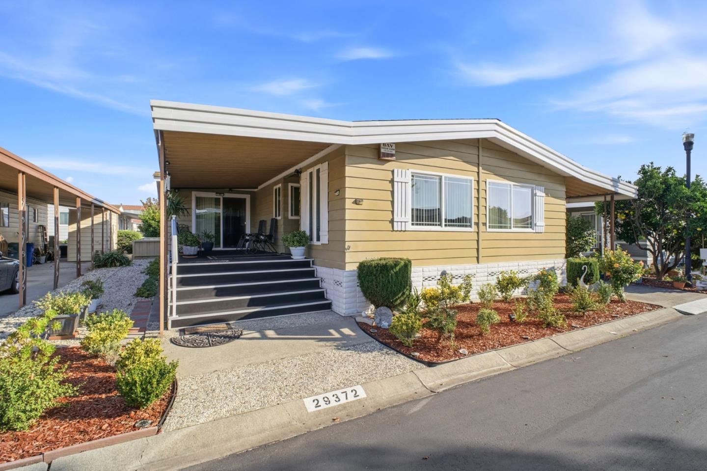 Detail Gallery Image 3 of 24 For 29372 Providence Way #111,  Hayward,  CA 94544 - 2 Beds | 2 Baths