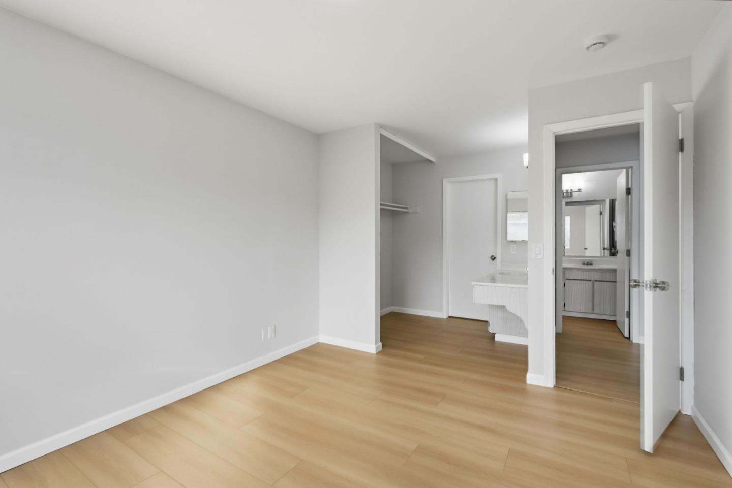 Detail Gallery Image 13 of 27 For 1107 Reed Ave #C,  Sunnyvale,  CA 94086 - 2 Beds | 1 Baths