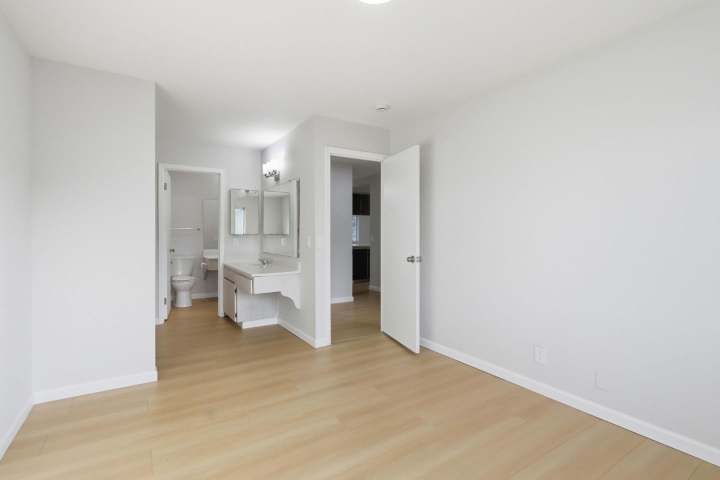 Detail Gallery Image 14 of 27 For 1107 Reed Ave #C,  Sunnyvale,  CA 94086 - 2 Beds | 1 Baths