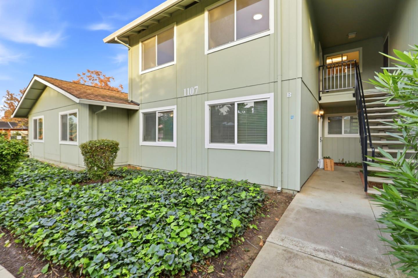 Detail Gallery Image 2 of 27 For 1107 Reed Ave #C,  Sunnyvale,  CA 94086 - 2 Beds | 1 Baths