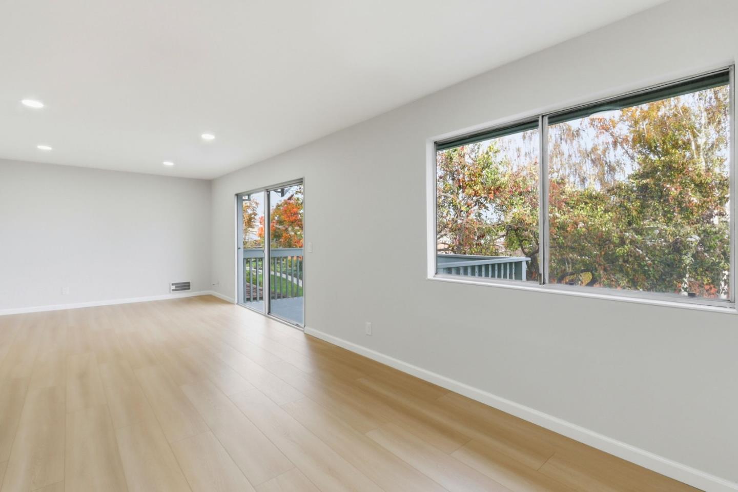 Detail Gallery Image 6 of 27 For 1107 Reed Ave #C,  Sunnyvale,  CA 94086 - 2 Beds | 1 Baths