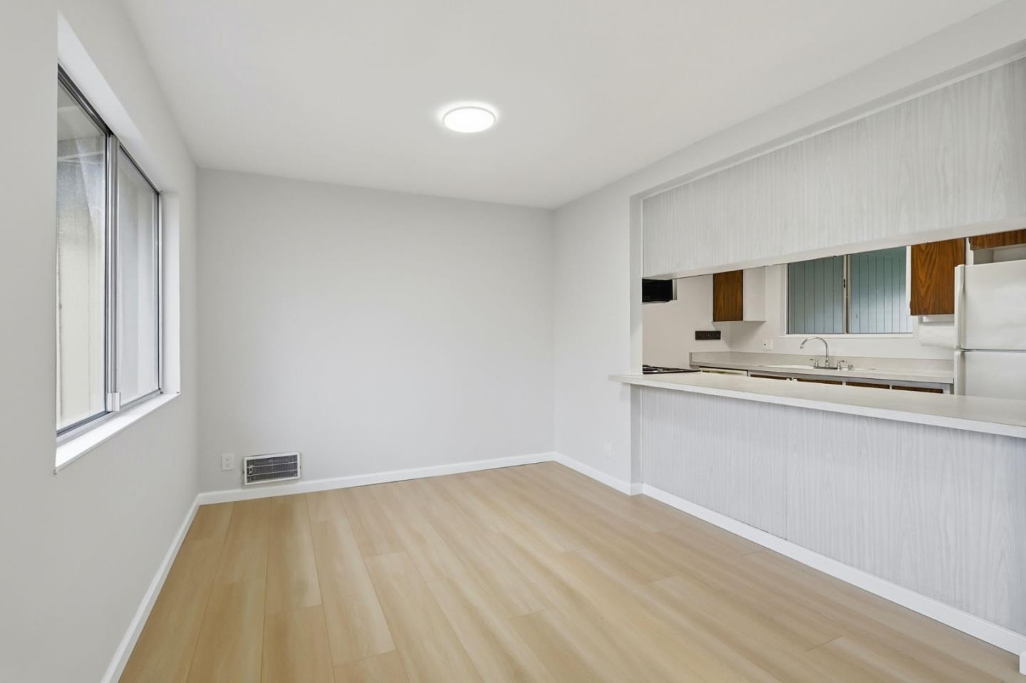 Detail Gallery Image 9 of 27 For 1107 Reed Ave #C,  Sunnyvale,  CA 94086 - 2 Beds | 1 Baths