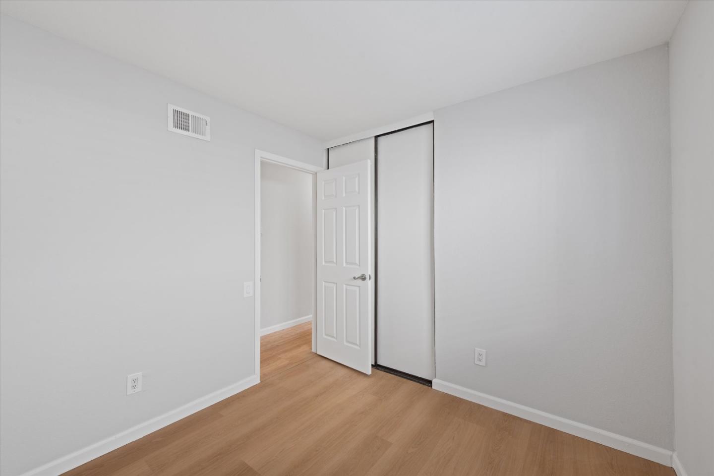 Detail Gallery Image 10 of 22 For 2816 Croft Dr, San Jose,  CA 95148 - 3 Beds | 2 Baths