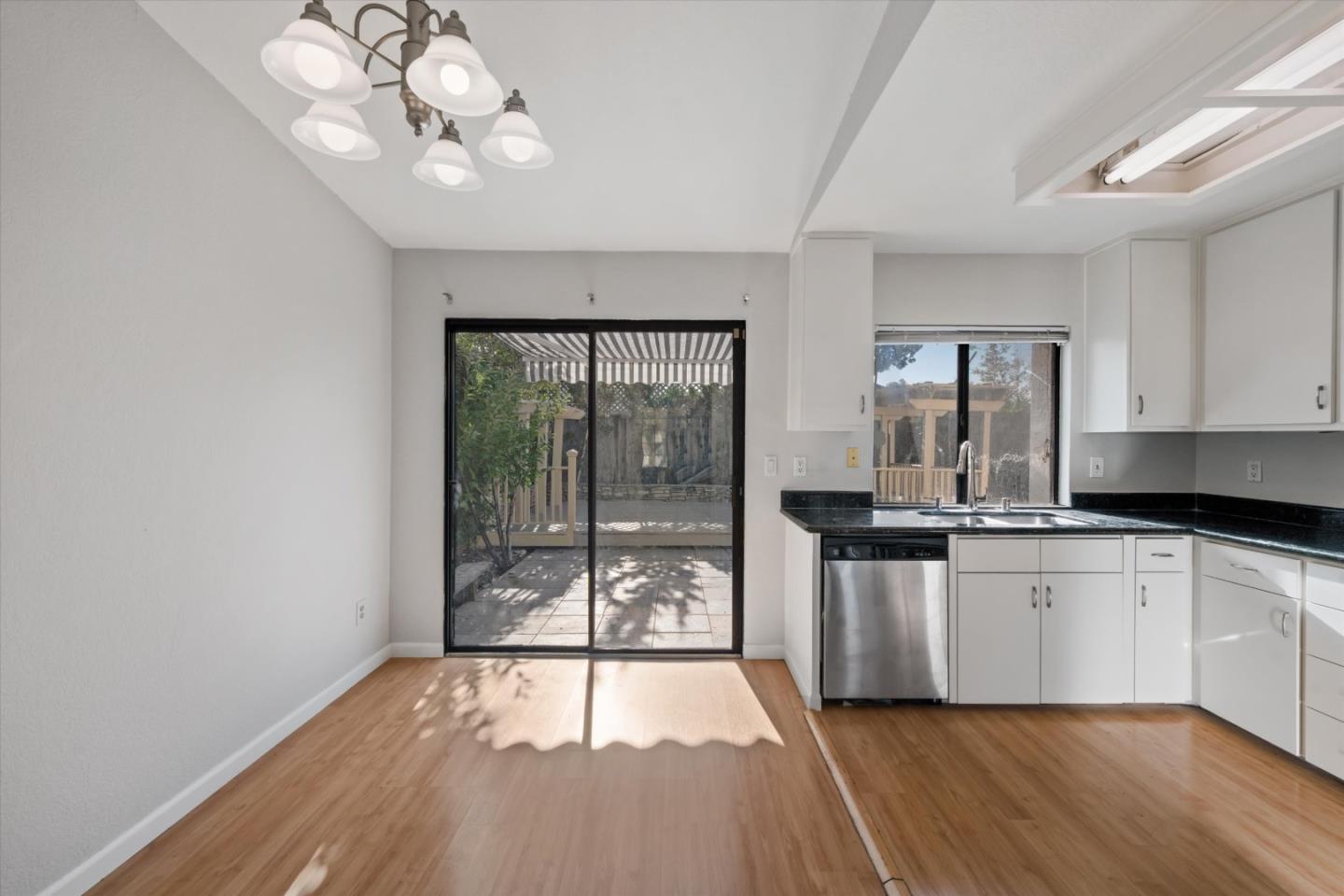 Detail Gallery Image 6 of 22 For 2816 Croft Dr, San Jose,  CA 95148 - 3 Beds | 2 Baths