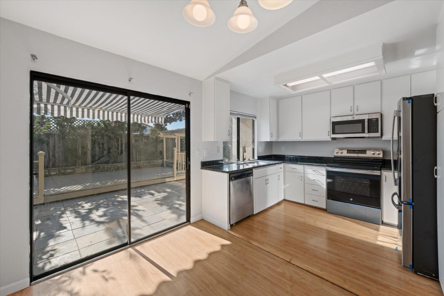 Detail Gallery Image 8 of 22 For 2816 Croft Dr, San Jose,  CA 95148 - 3 Beds | 2 Baths