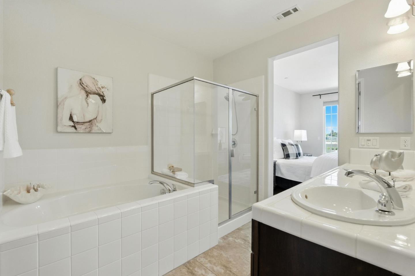 Detail Gallery Image 12 of 15 For 636 Fan Tail Way #905,  Redwood City,  CA 94063 - 2 Beds | 2/1 Baths