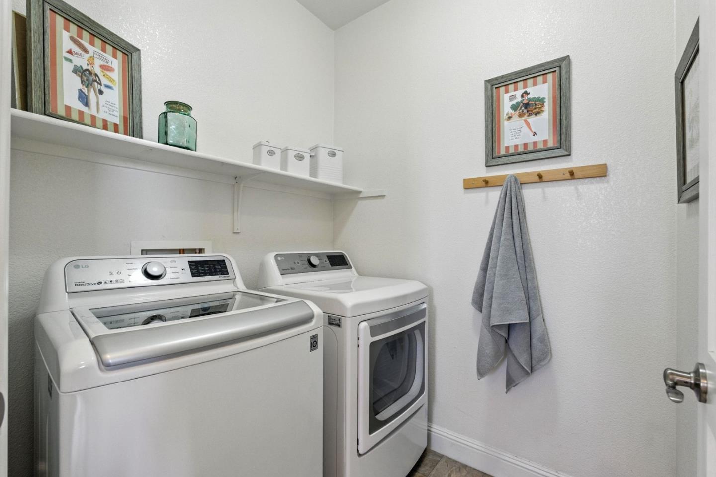 Detail Gallery Image 8 of 15 For 636 Fan Tail Way #905,  Redwood City,  CA 94063 - 2 Beds | 2/1 Baths
