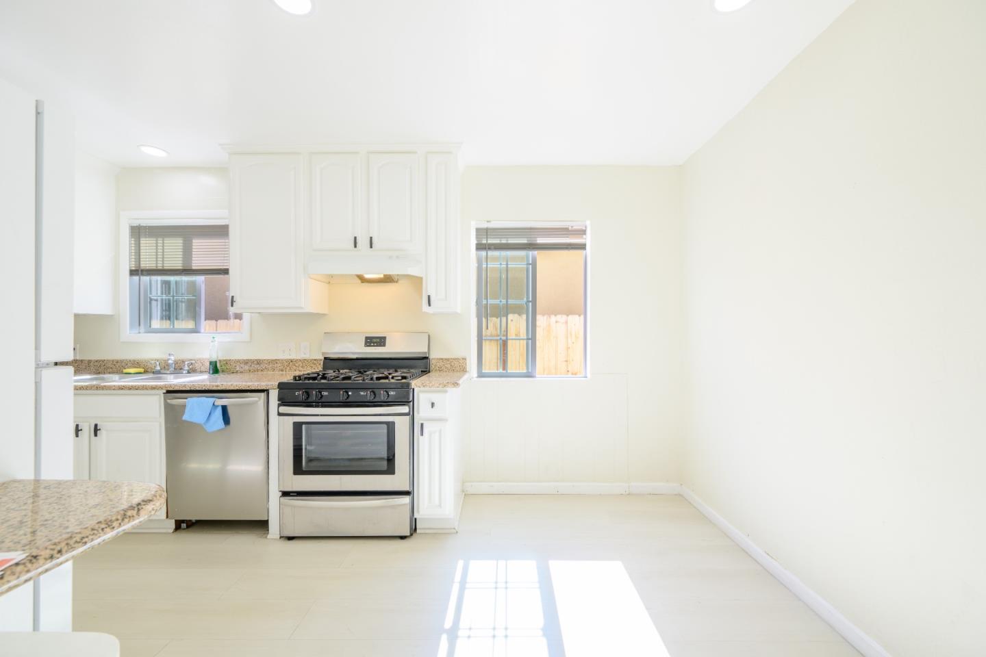 Detail Gallery Image 11 of 49 For 16829 Daryl Ave, San Lorenzo,  CA 94580 - 4 Beds | 2 Baths