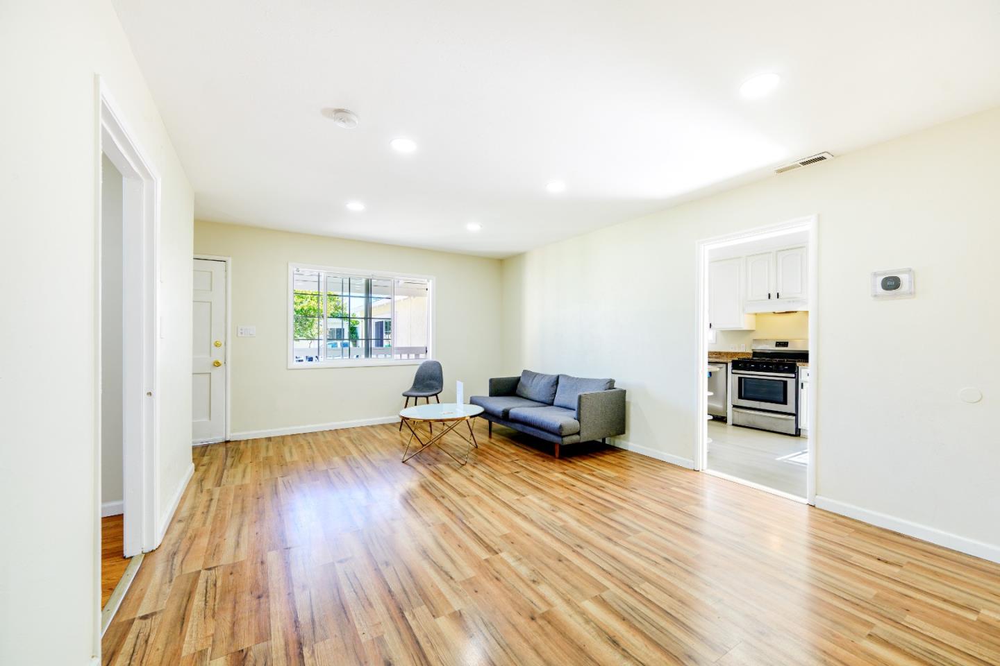 Detail Gallery Image 2 of 49 For 16829 Daryl Ave, San Lorenzo,  CA 94580 - 4 Beds | 2 Baths