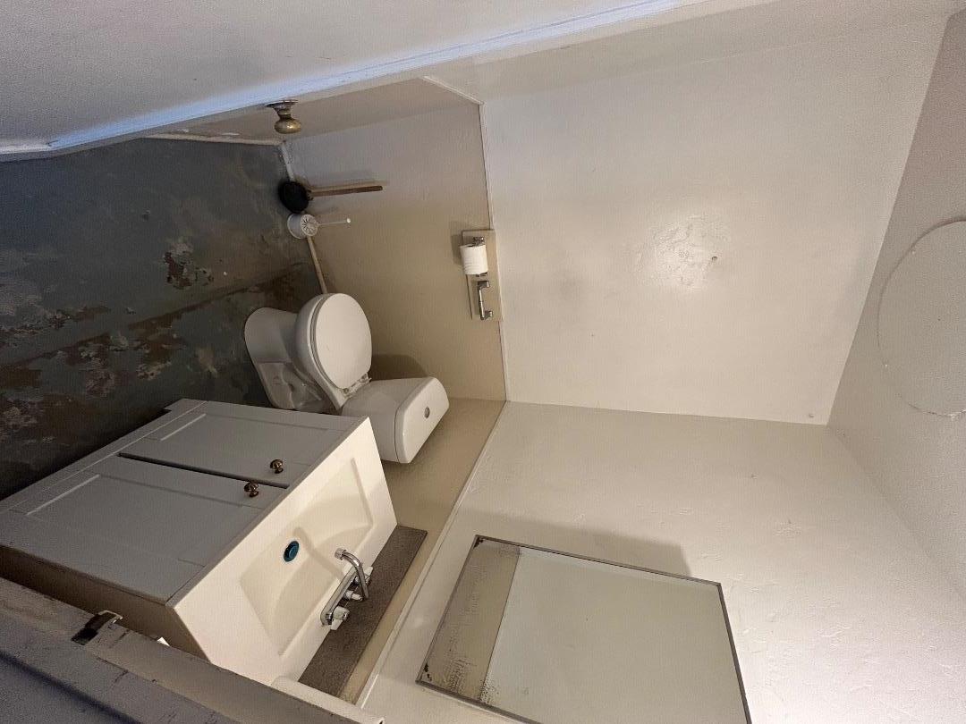 Detail Gallery Image 16 of 19 For 14 Front St #16,  Salinas,  CA 93901 - – Beds | – Baths