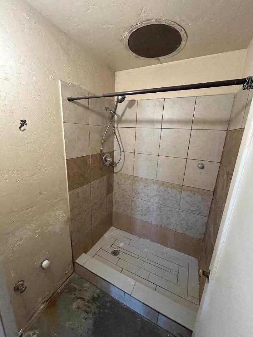 Detail Gallery Image 17 of 19 For 14 Front St #16,  Salinas,  CA 93901 - – Beds | – Baths