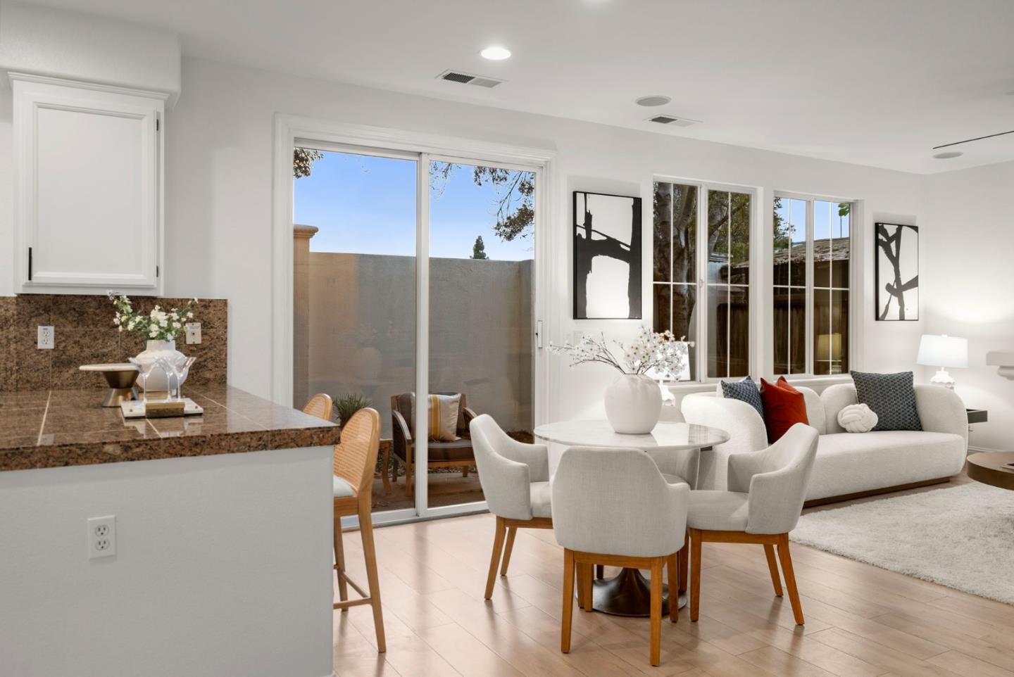 Detail Gallery Image 10 of 46 For 34298 Torrey Pine Ln, Union City,  CA 94587 - 4 Beds | 3 Baths