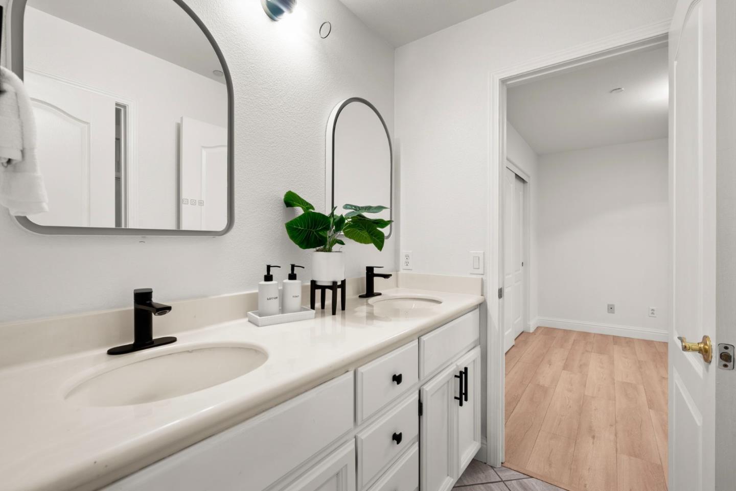 Detail Gallery Image 27 of 46 For 34298 Torrey Pine Ln, Union City,  CA 94587 - 4 Beds | 3 Baths