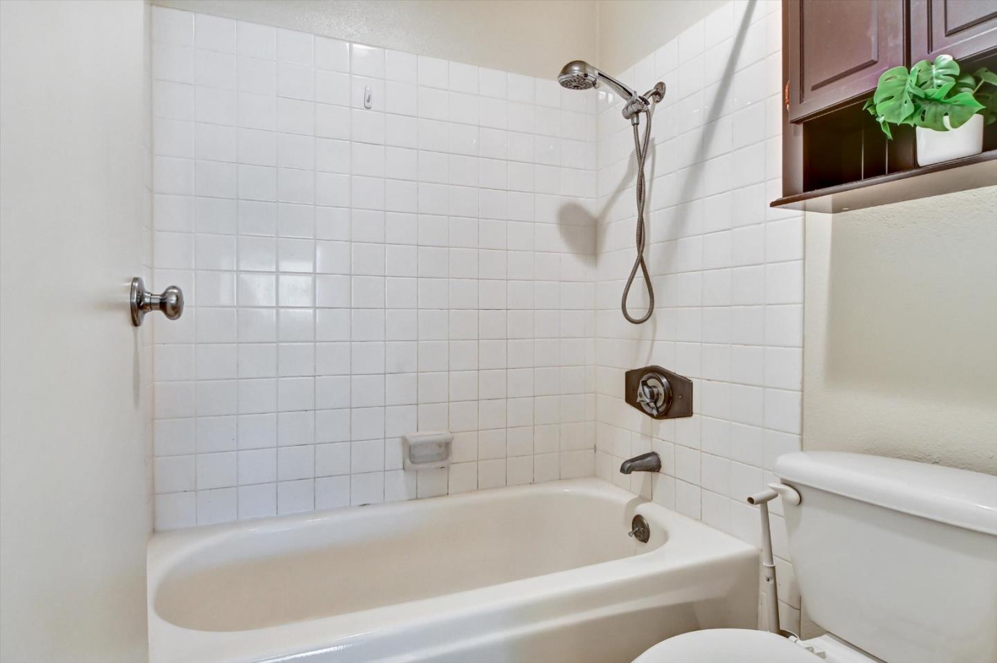 Detail Gallery Image 17 of 27 For 377 Mandarin Dr #204,  Daly City,  CA 94015 - 1 Beds | 1 Baths