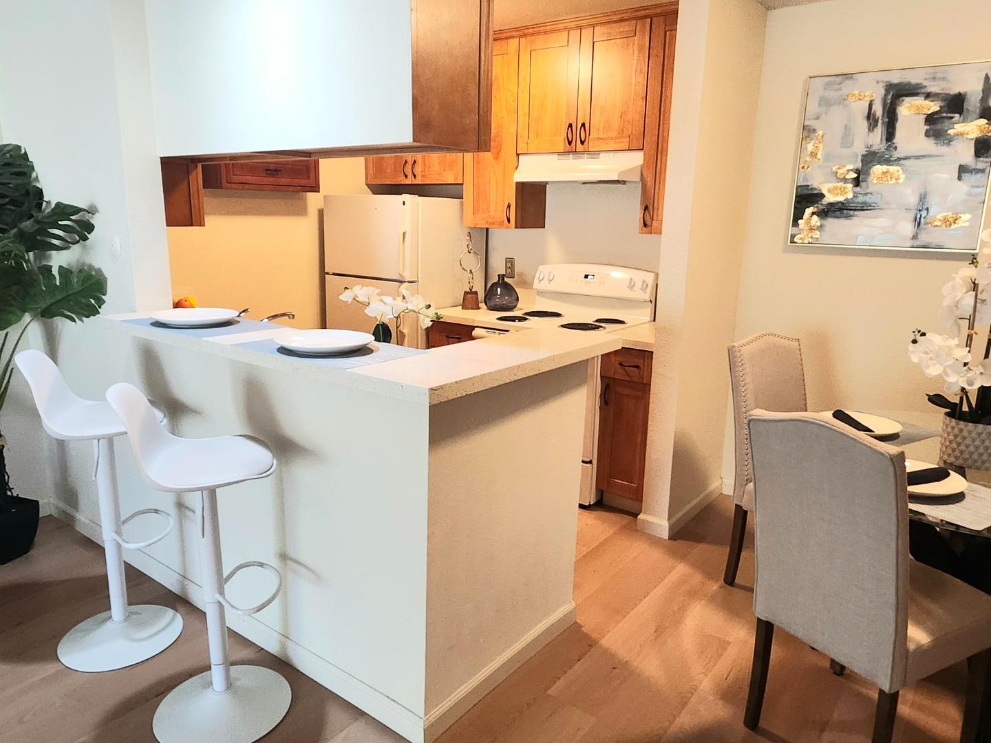 Detail Gallery Image 8 of 16 For 377 Mandarin Dr #204,  Daly City,  CA 94015 - 1 Beds | 1 Baths