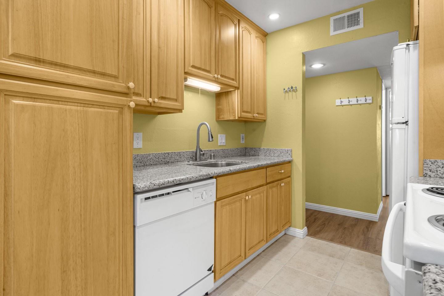 Detail Gallery Image 10 of 43 For 312 Tradewinds Dr #3,  San Jose,  CA 95123 - 2 Beds | 2 Baths