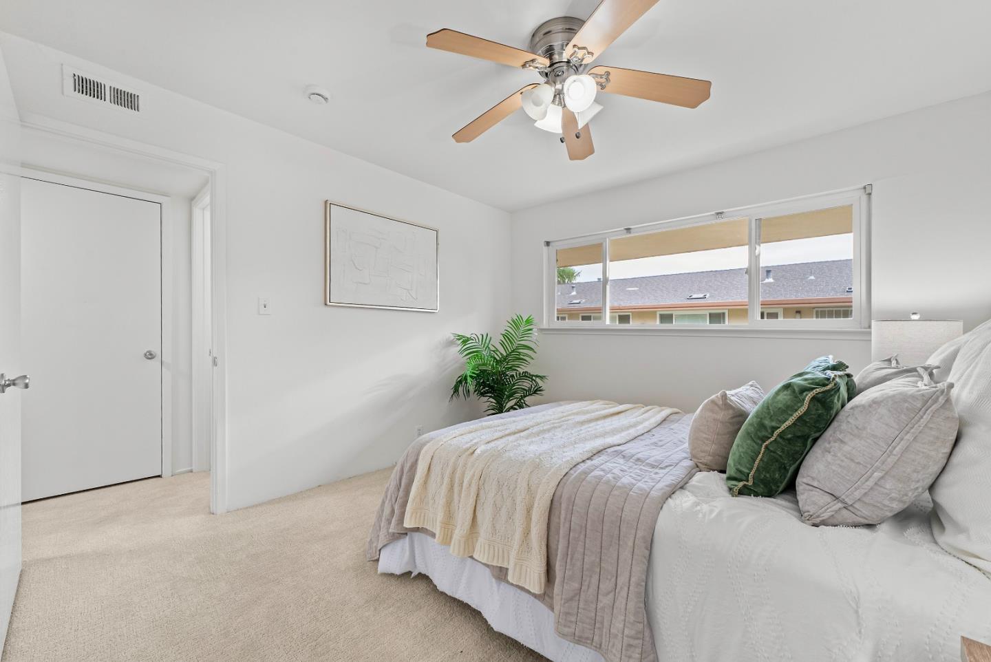 Detail Gallery Image 13 of 30 For 1369 Phelps Ave #9,  San Jose,  CA 95117 - 2 Beds | 1 Baths