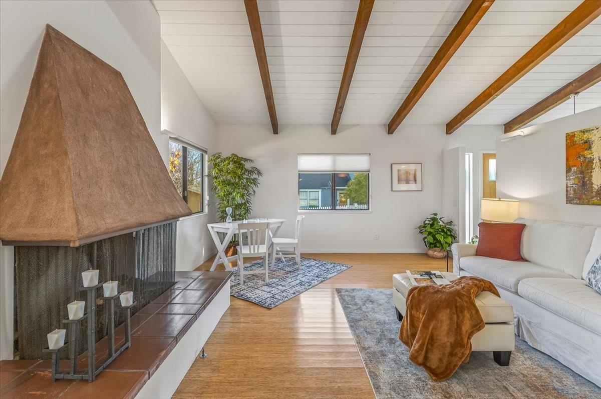 Detail Gallery Image 15 of 45 For 142 11th St, Pacific Grove,  CA 93950 - 2 Beds | 2 Baths