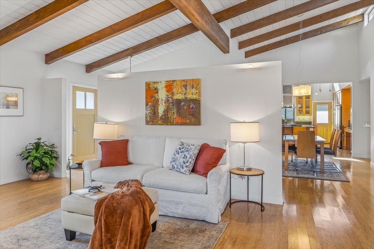 Detail Gallery Image 16 of 45 For 142 11th St, Pacific Grove,  CA 93950 - 2 Beds | 2 Baths