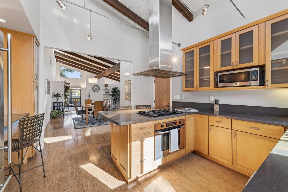 Detail Gallery Image 22 of 45 For 142 11th St, Pacific Grove,  CA 93950 - 2 Beds | 2 Baths