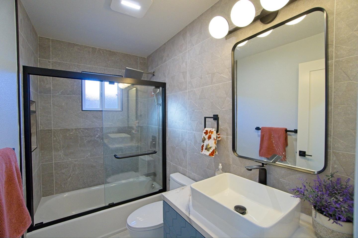 Detail Gallery Image 17 of 27 For 744 Hamilton Ln, Santa Clara,  CA 95051 - 3 Beds | 2 Baths