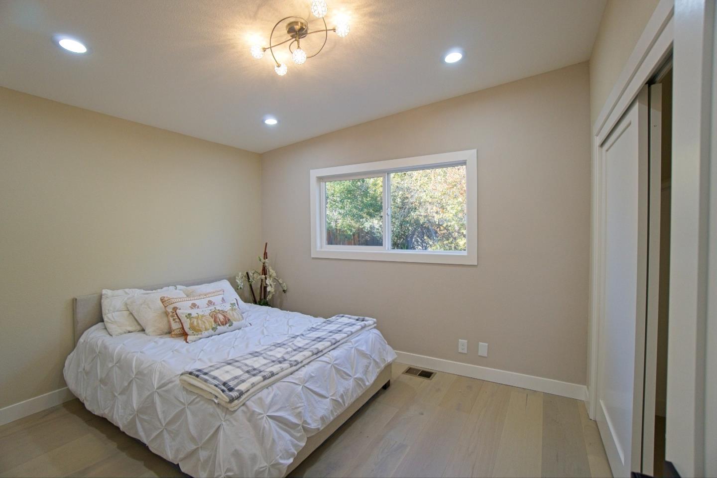 Detail Gallery Image 20 of 27 For 744 Hamilton Ln, Santa Clara,  CA 95051 - 3 Beds | 2 Baths